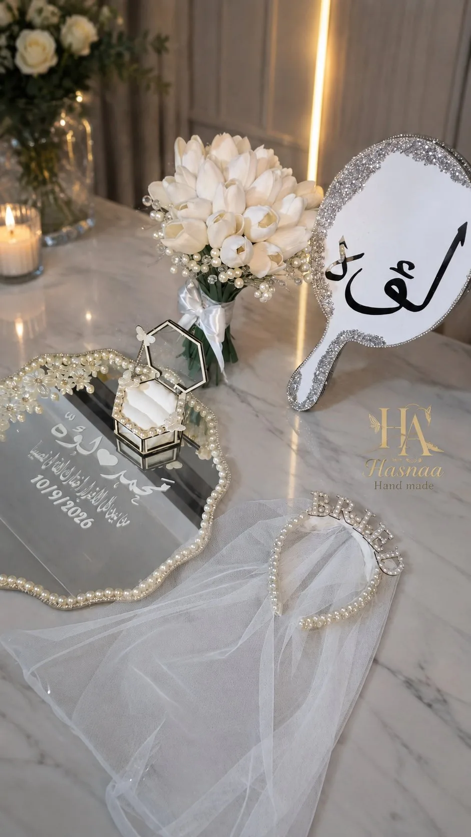من شغل حسناء احمد — بصمم اي ديزين يعجبك من اكسيسرز العرايس و هيد بيس و هند بيس و ثواني الشبكه و بصمه و المنديل كل كل ما يخص هذا الاتجاه و بف من العجمي